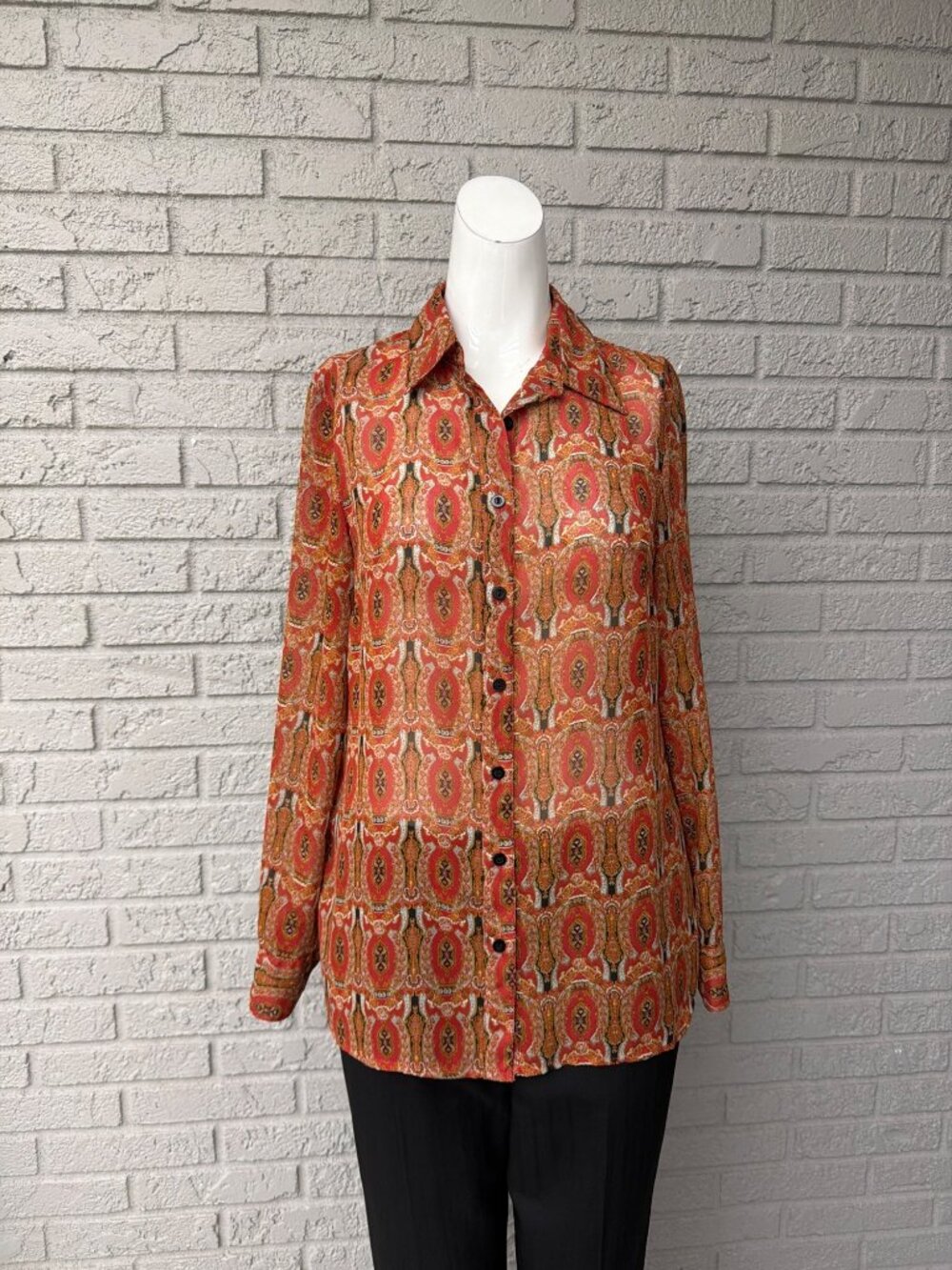 MG Originals Women’s Retro-Inspired Medallion Print Long Sleeve Shirt Size M